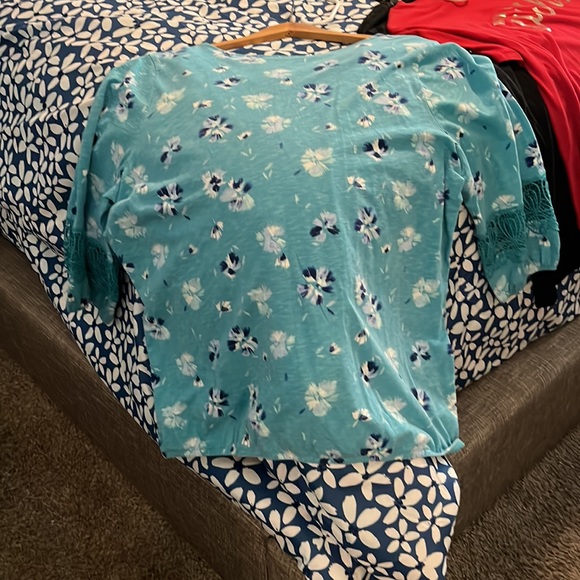 ✅ *All tops: 5 for $25* St. John Bay 2x - Picture 5 of 5